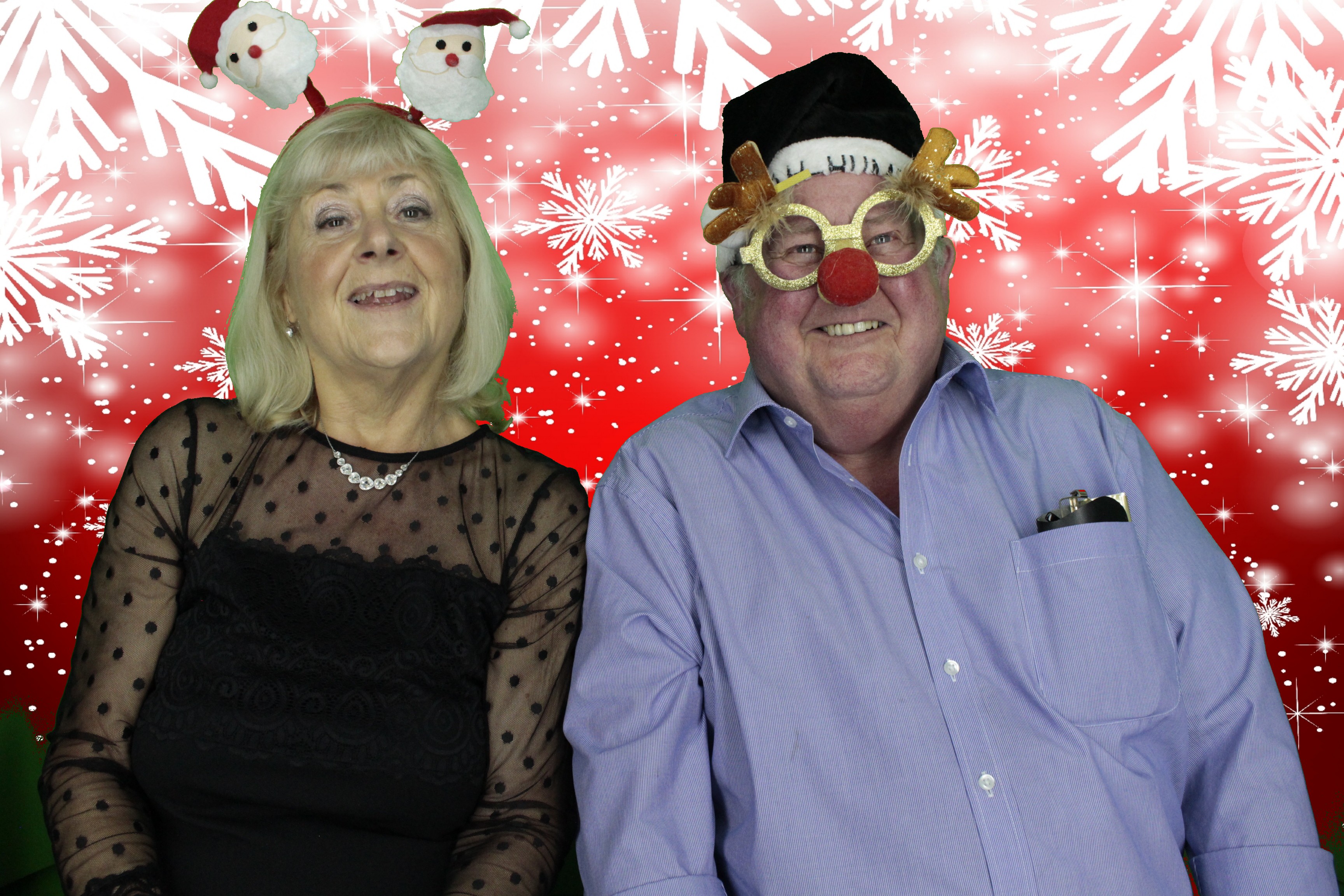 Silvermere Christmas Party | View more photos from the event at gallery.myphotoboothexperience.co.uk/u/MyPhotoBoothExperienceLtd/Silvermere-Christmas-Party-3